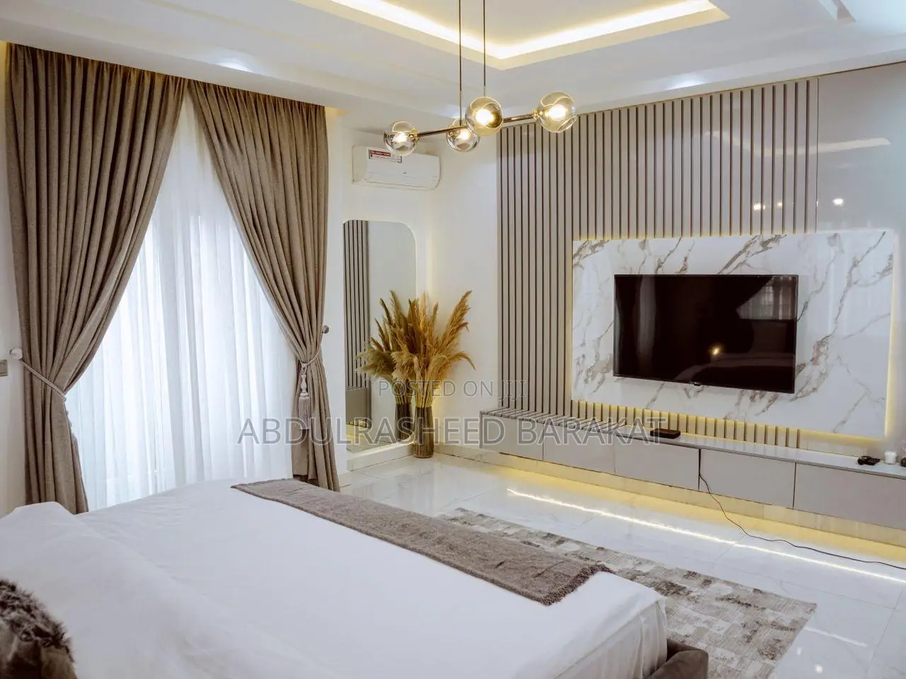 Luxury Three Bedroom With Pool and Gym in Banana Island