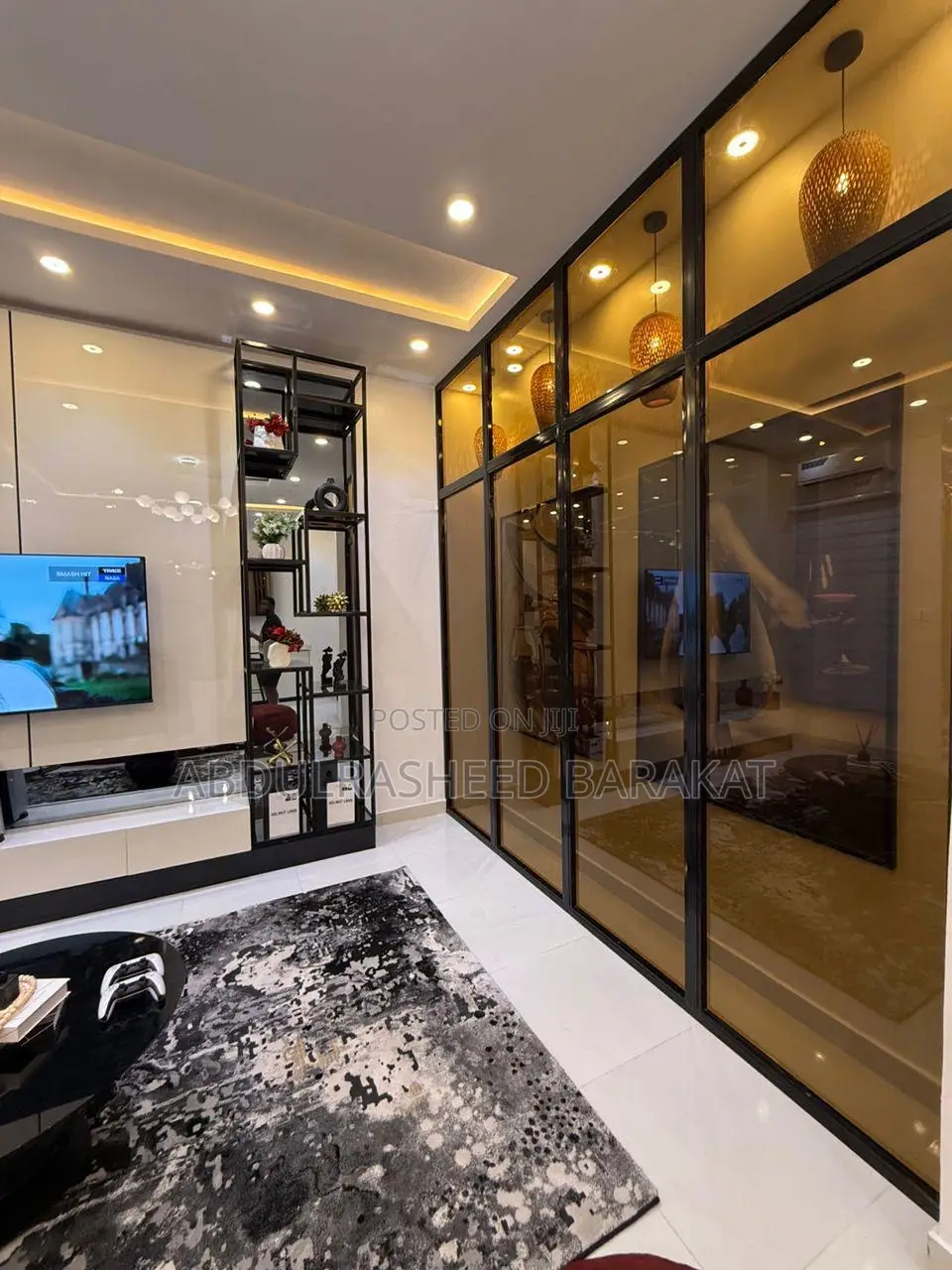 Luxury One Bedroom Apartment With Ps5 in Osapa london