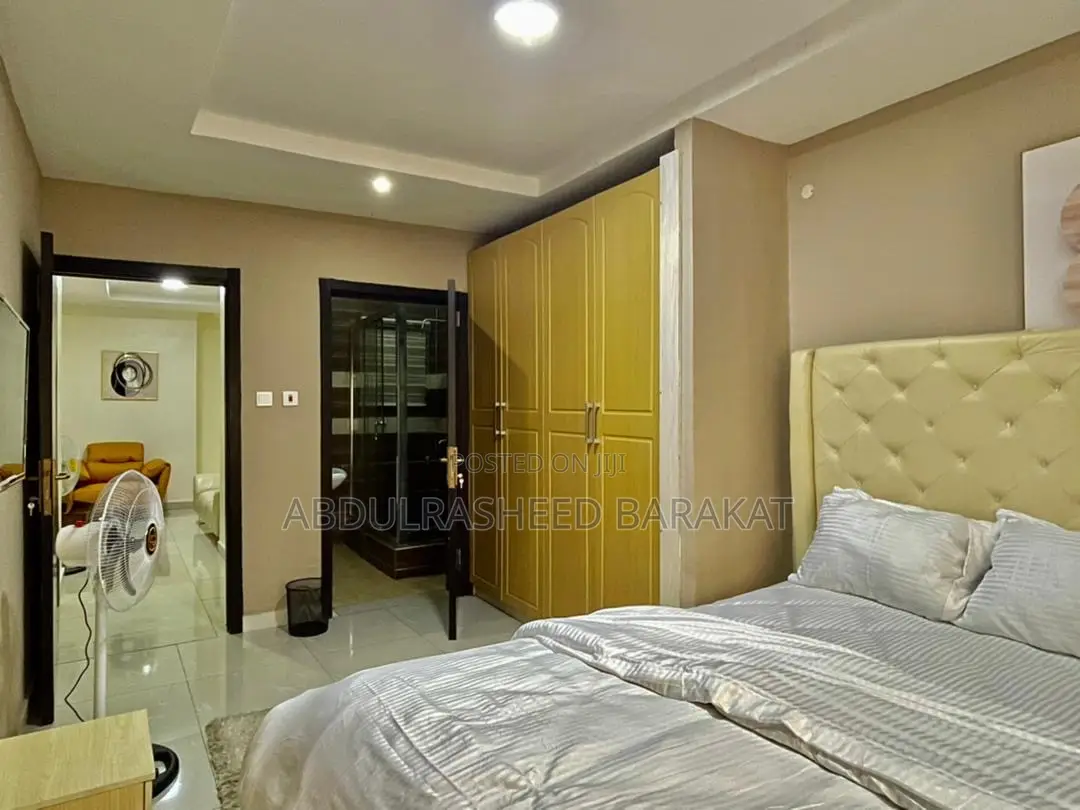 Luxury Three Bedroom Apartment in Maryland
