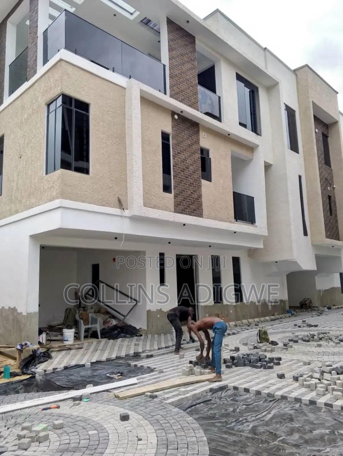 4bdrm Duplex in Lekki for sale in Lekki