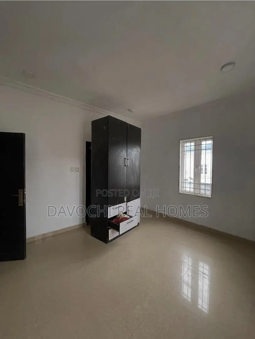 2bdrm Apartment in Ikate Elegushi for rent in Ikate