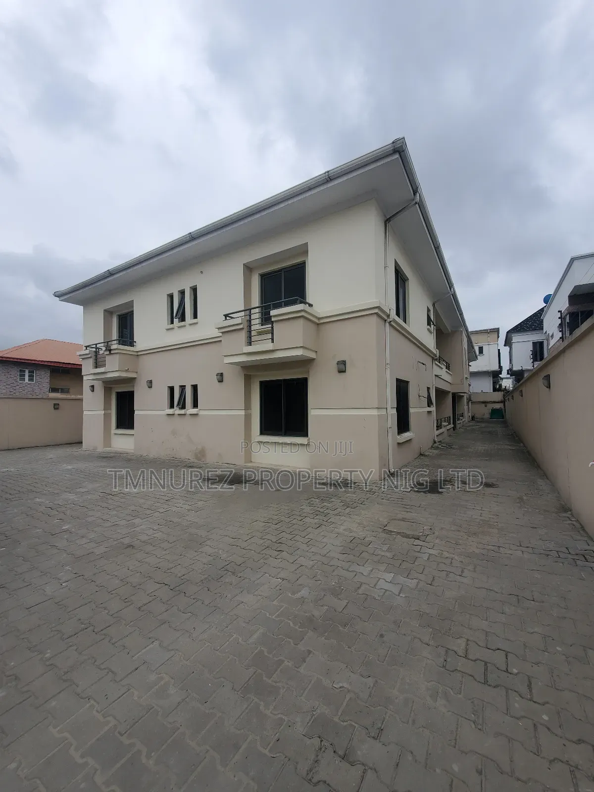 3bdrm Apartment in Osapa London for rent in Osapa london