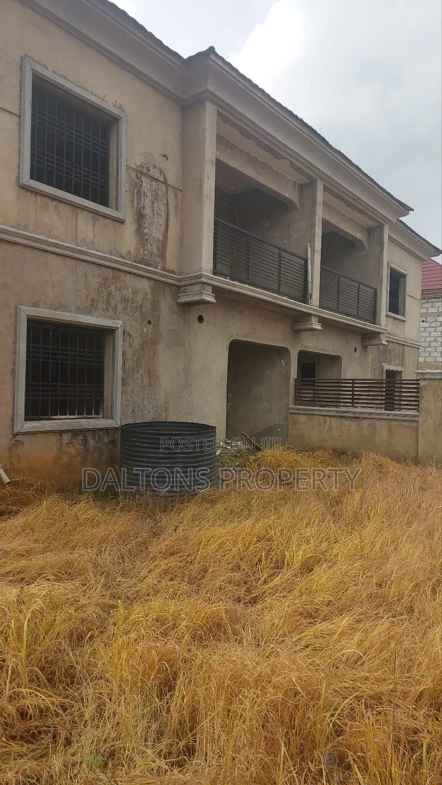 4bdrm Duplex in Royal Field, Lugbe District for sale in Lugbe District