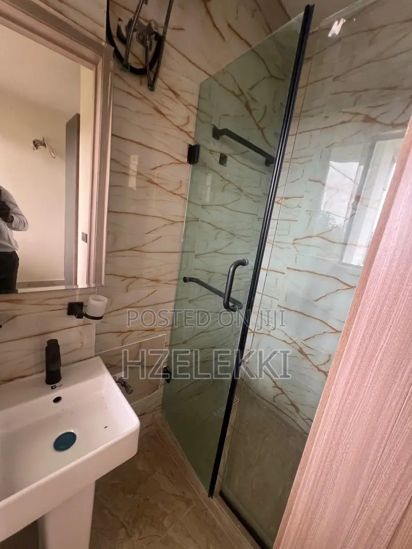 3bdrm Block of Flats in Osborne Foreshore 2 for sale in Osborne Foreshore Estate