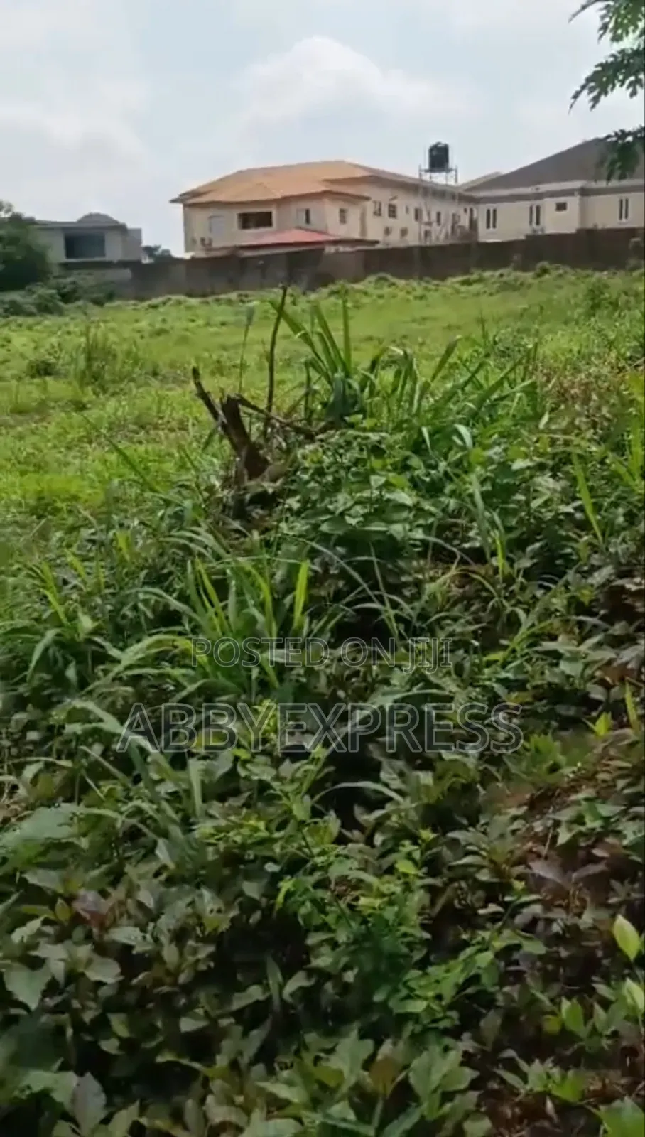 Land for Sale in Golf Club Area, Onireke Gra Ibadan. in Dugbe (Onireke)
