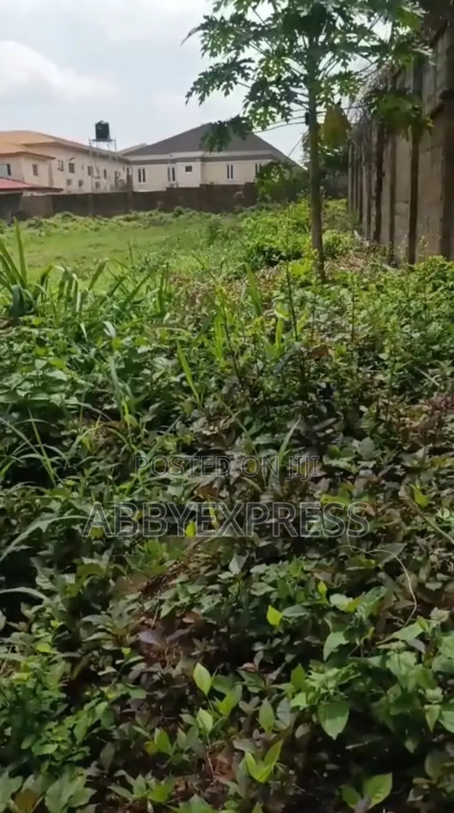 Land for Sale in Golf Club Area, Onireke Gra Ibadan. in Dugbe (Onireke)