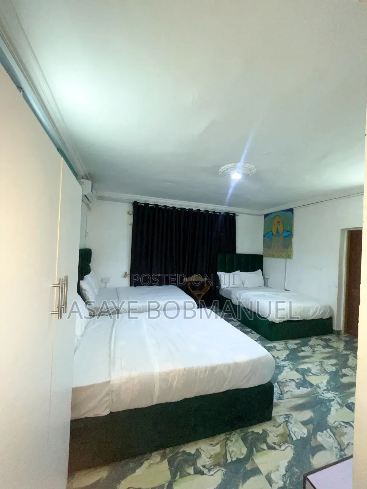 Female Apartment in Lekki 1 in Lekki