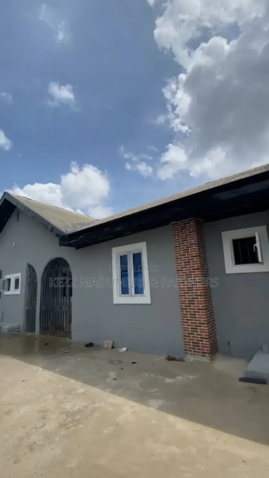 6bdrm Bungalow in Nkpolu , Rumuigbo , for sale in Port-Harcourt