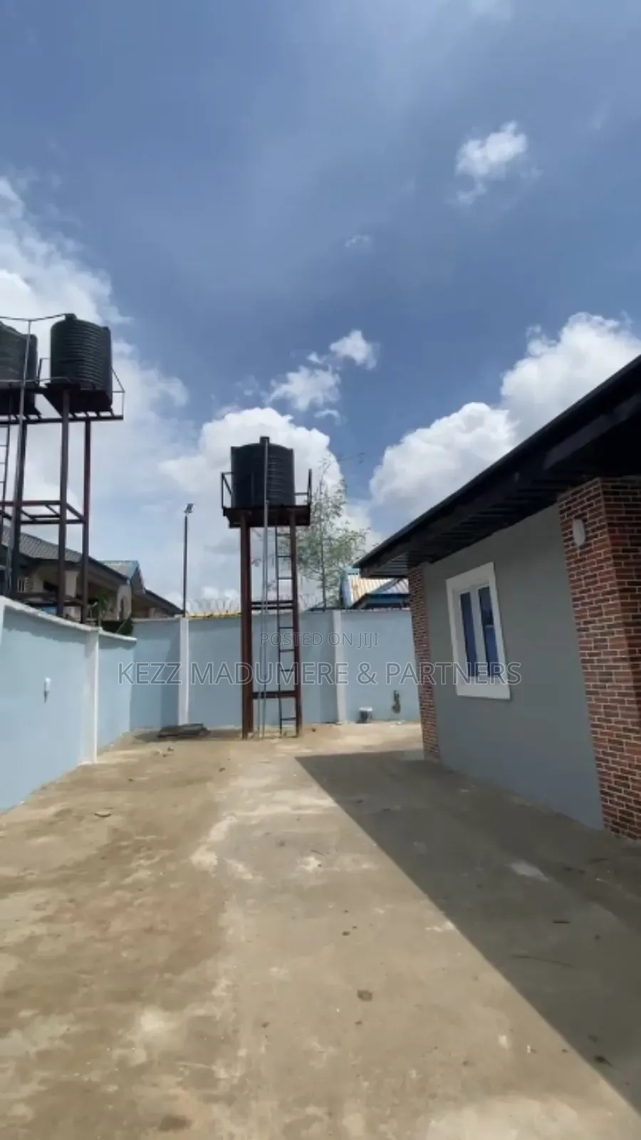 6bdrm Bungalow in Nkpolu , Rumuigbo , for sale in Port-Harcourt