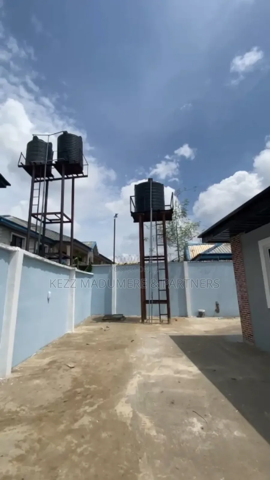 6bdrm Bungalow in Nkpolu , Rumuigbo , for sale in Port-Harcourt