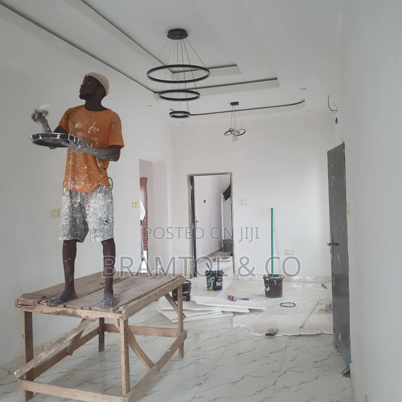 3bdrm Block of Flats in Sabon Lugbe for rent in Sabon Lugbe