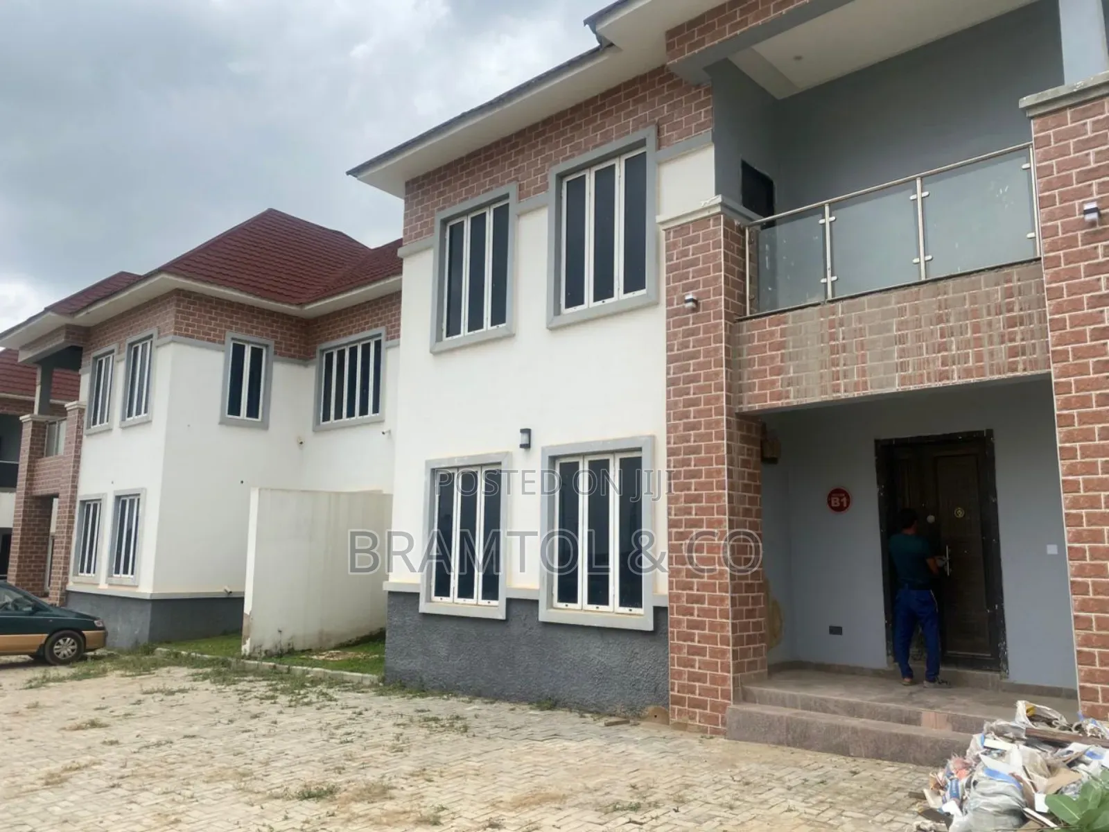 4bdrm Duplex in Apo District for rent in Apo District