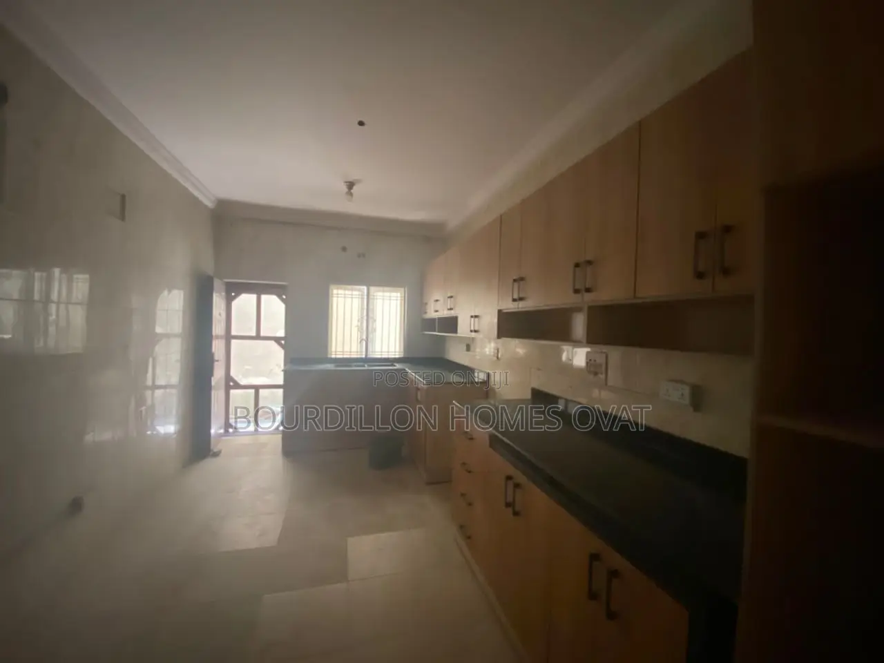 3bdrm Duplex in Lekki Phase 1 for rent in Lekki Phase 1