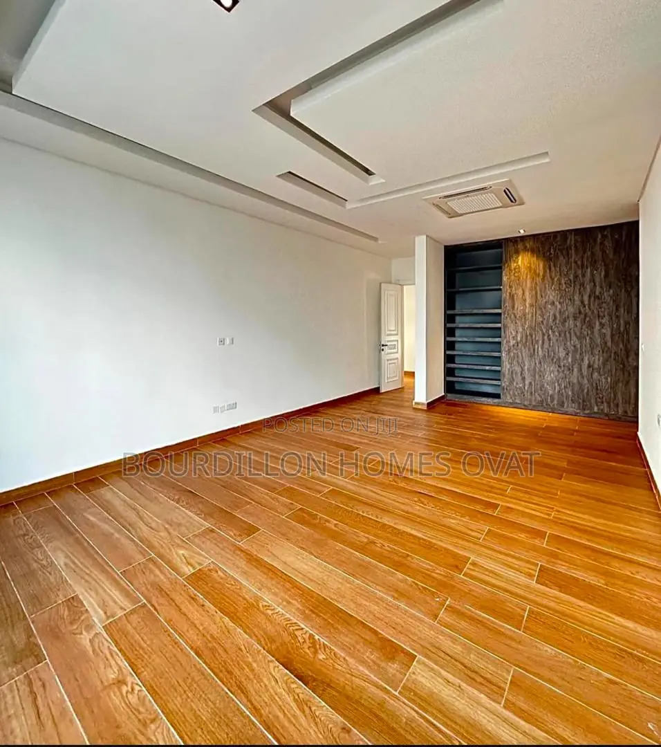 3bdrm Apartment in Banana Island for sale in Banana Island