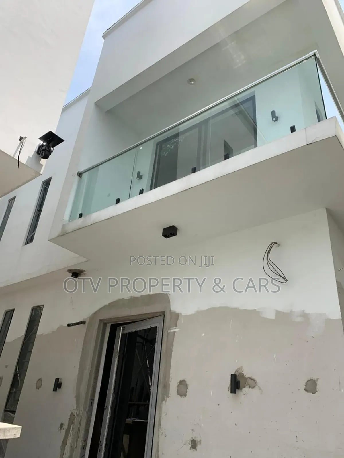 Furnished 4bdrm Duplex in Chevron for rent in Chevron