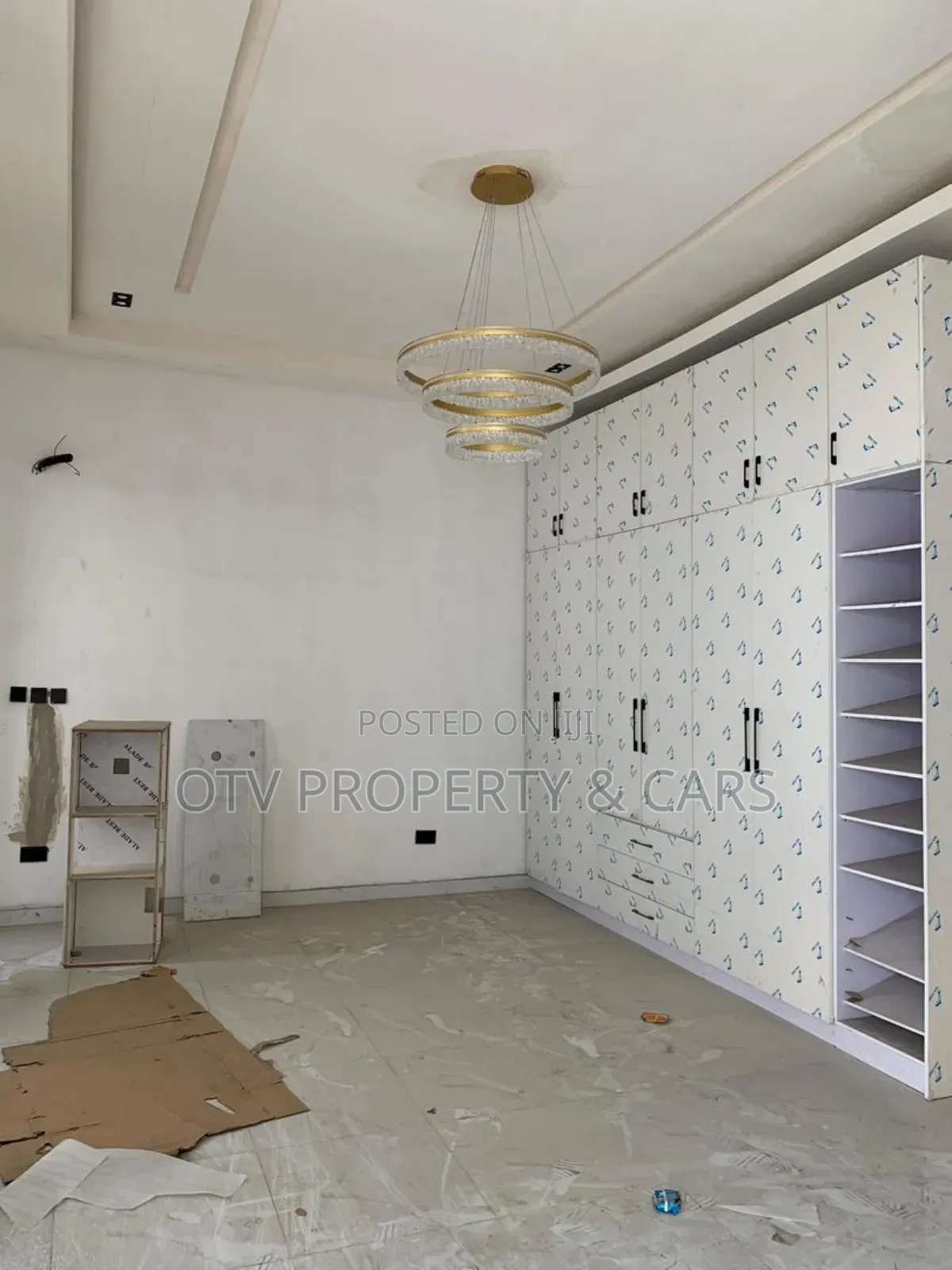 Furnished 4bdrm Duplex in Chevron for rent in Chevron