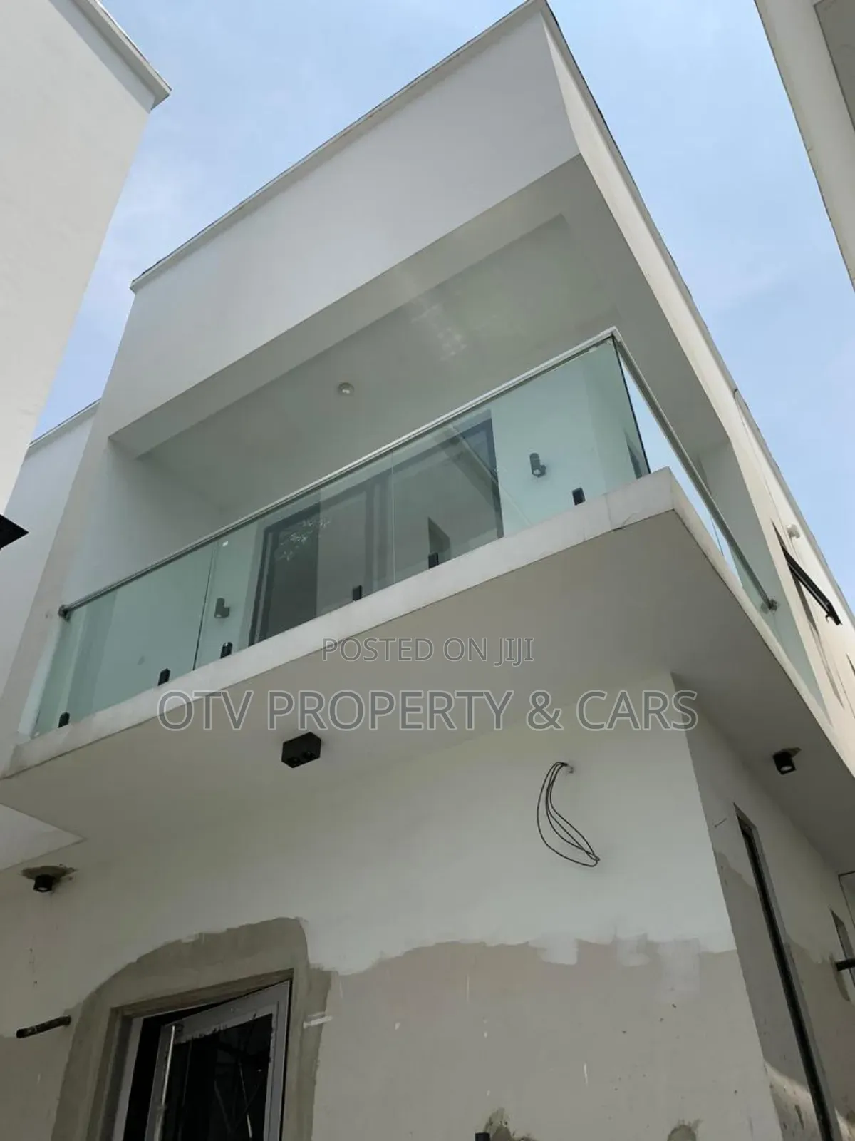 Furnished 4bdrm Duplex in Chevron for rent in Chevron