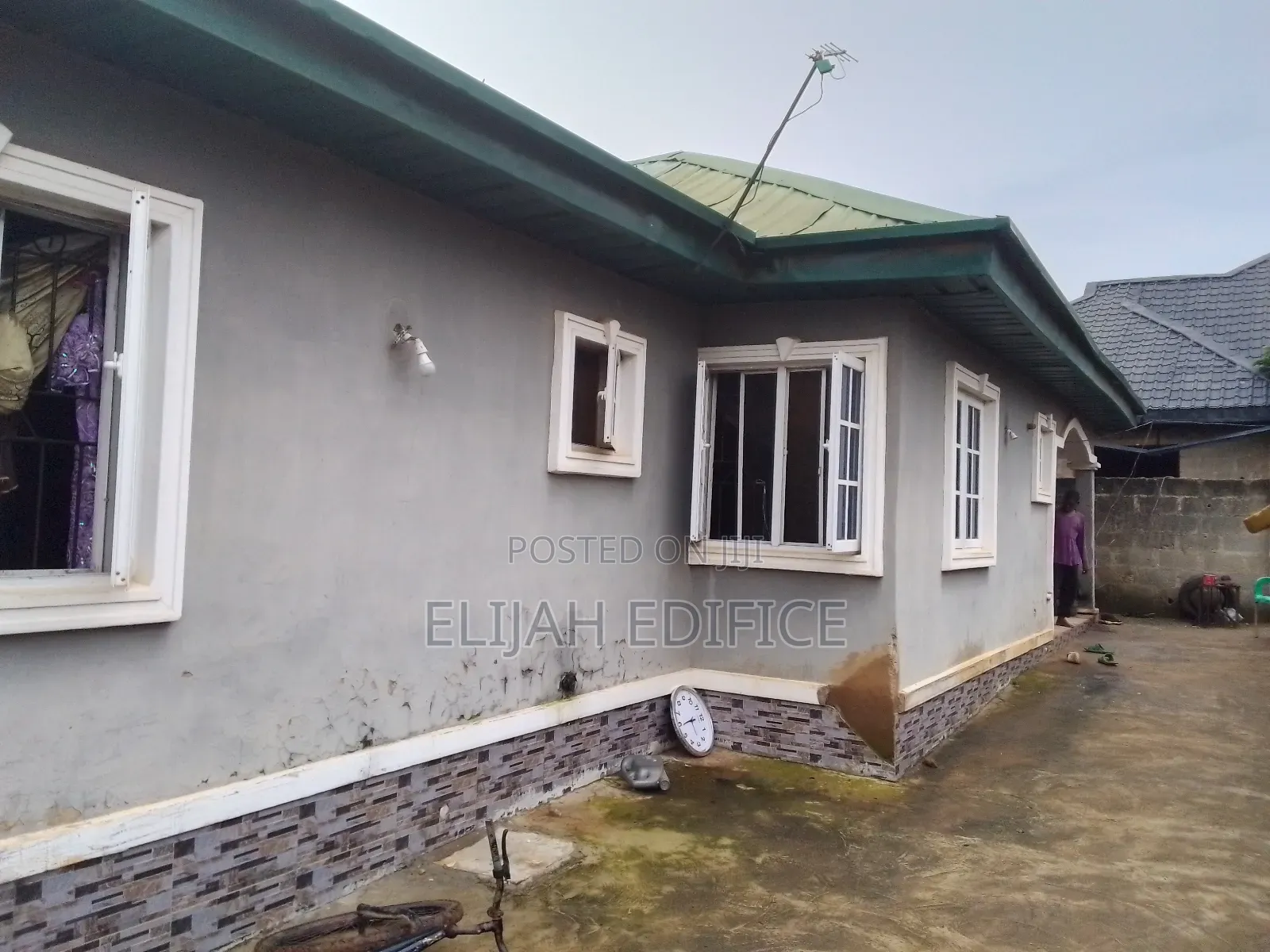 Furnished 3bdrm Bungalow in Bamboo, Ikorodu Garage for sale in Ikorodu Garage