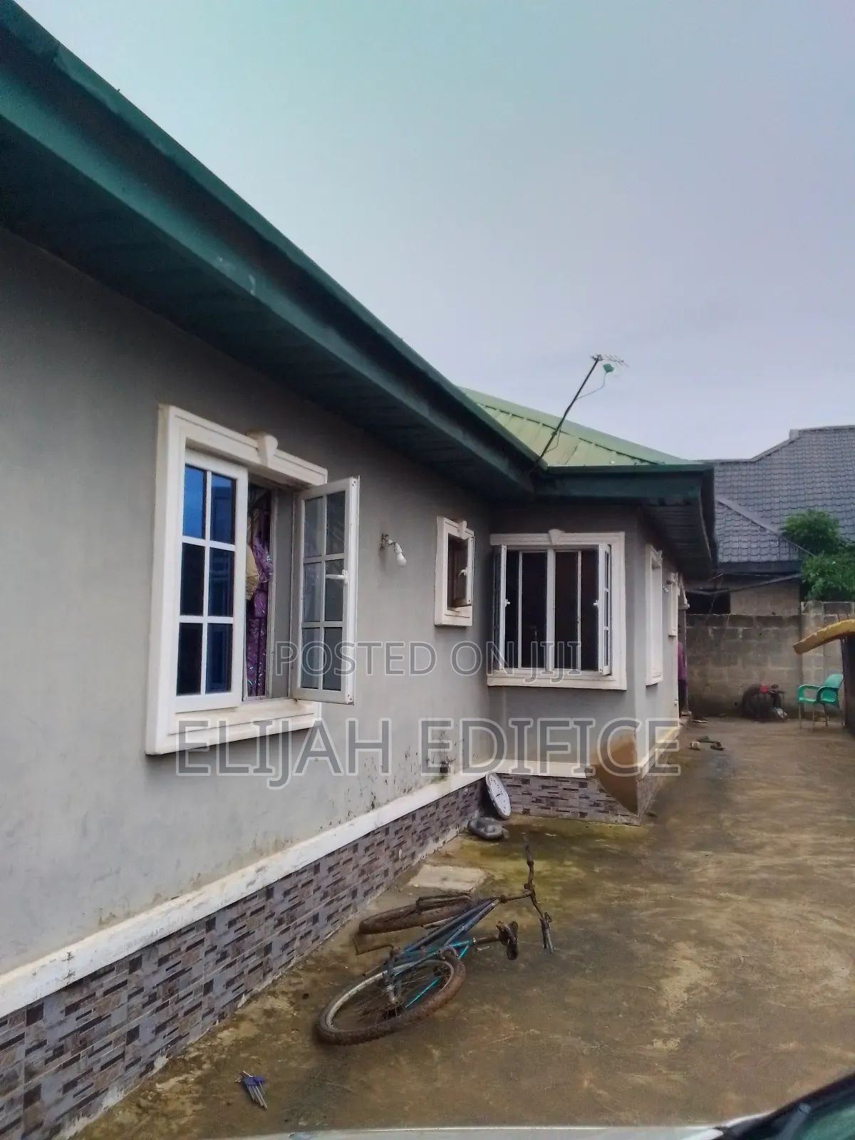 Furnished 3bdrm Bungalow in Bamboo, Ikorodu Garage for sale in Ikorodu Garage