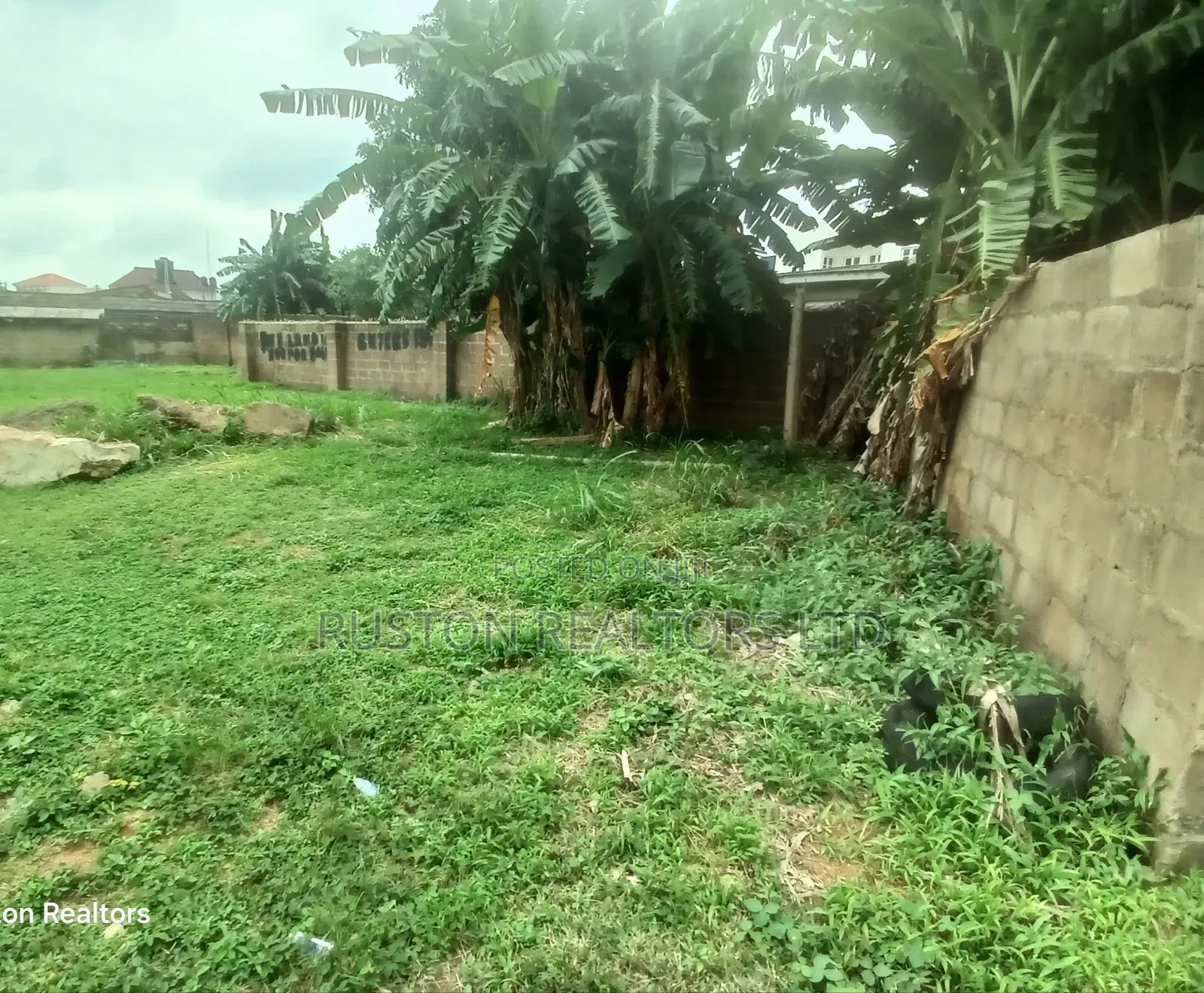 Land Measuring About 700sm in Ibadan
