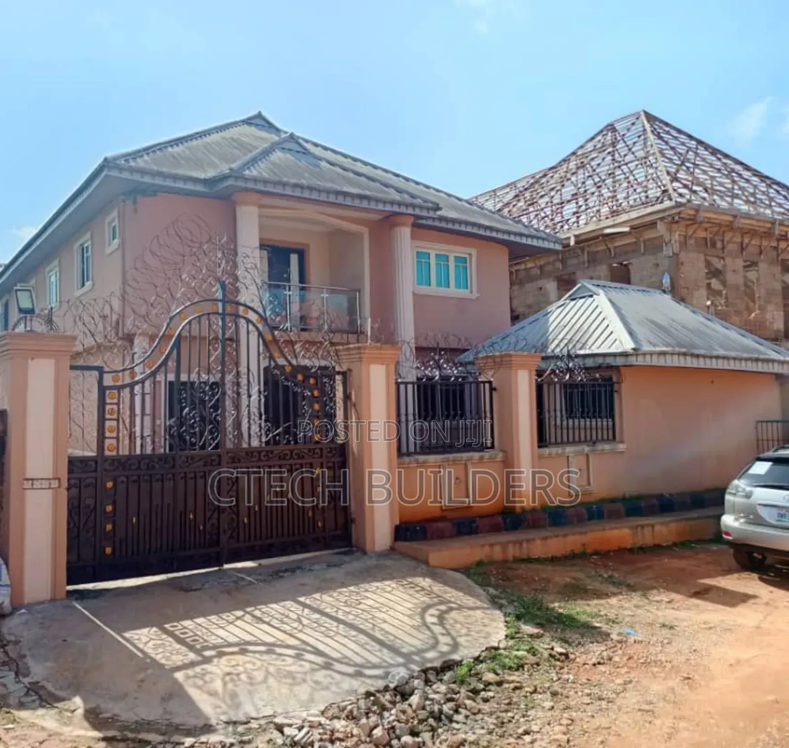 12bdrm Block of Flats in Benin City for sale in Benin City