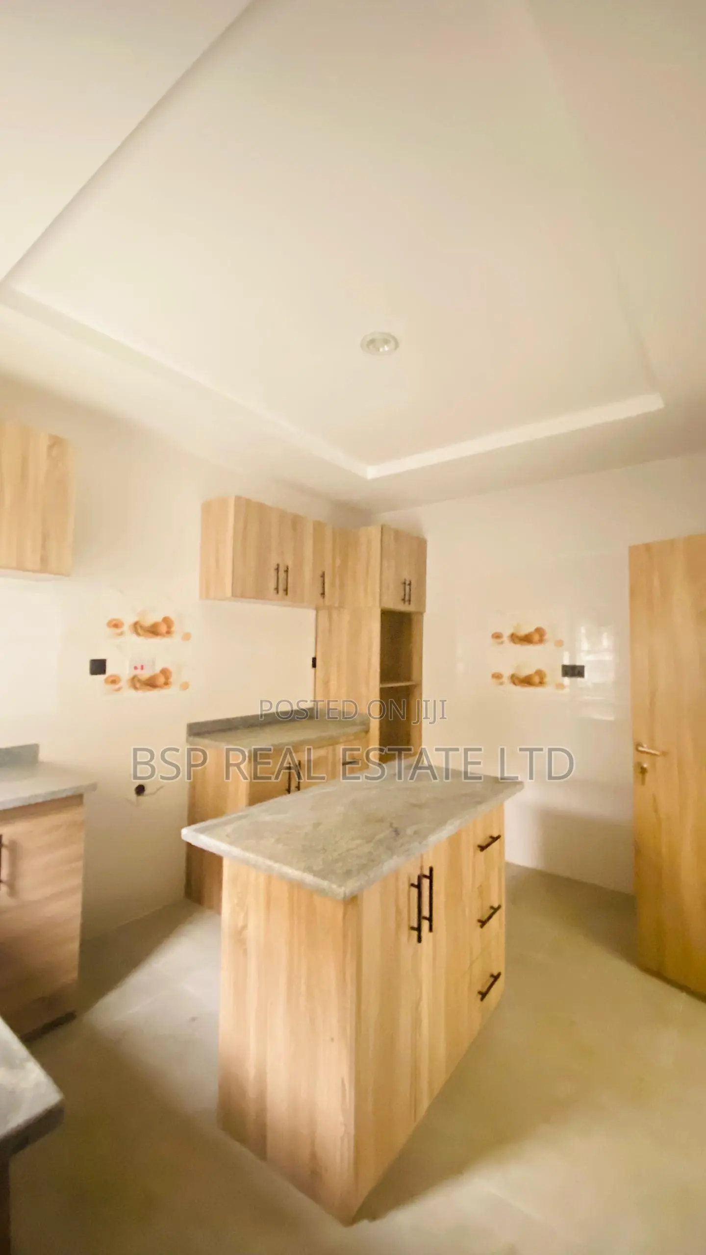 4bdrm Townhouse/Terrace in Karmo for sale in Karmo