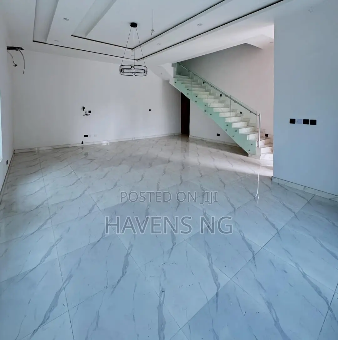 5bdrm Duplex in Ado / Ajah for sale in Ado / Ajah