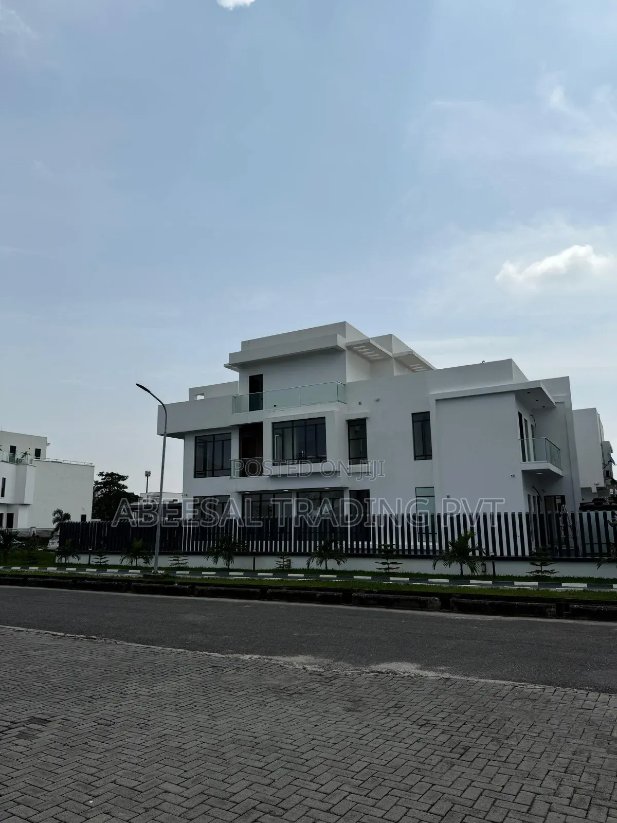 5bdrm Duplex in Pinnock Beach Estate, Lekki for sale in Lekki