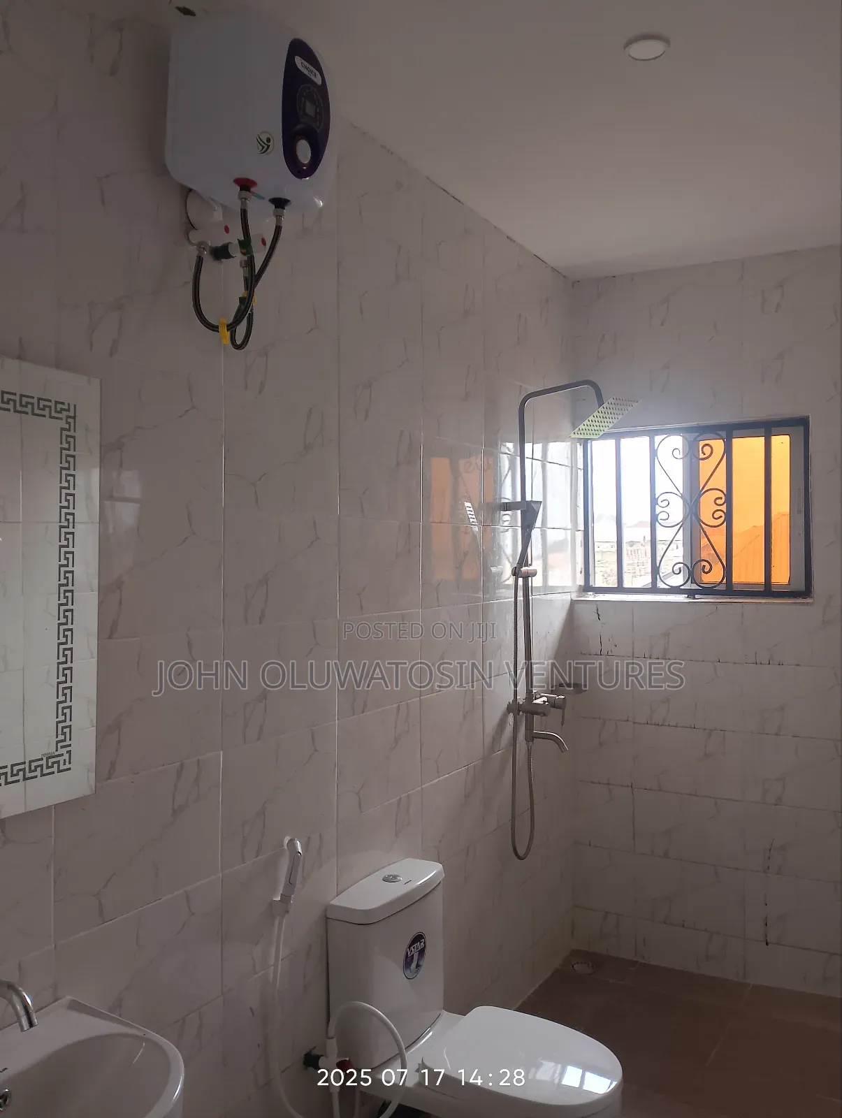 Mini Flat in Tella Estate, Akobo for rent in Akobo