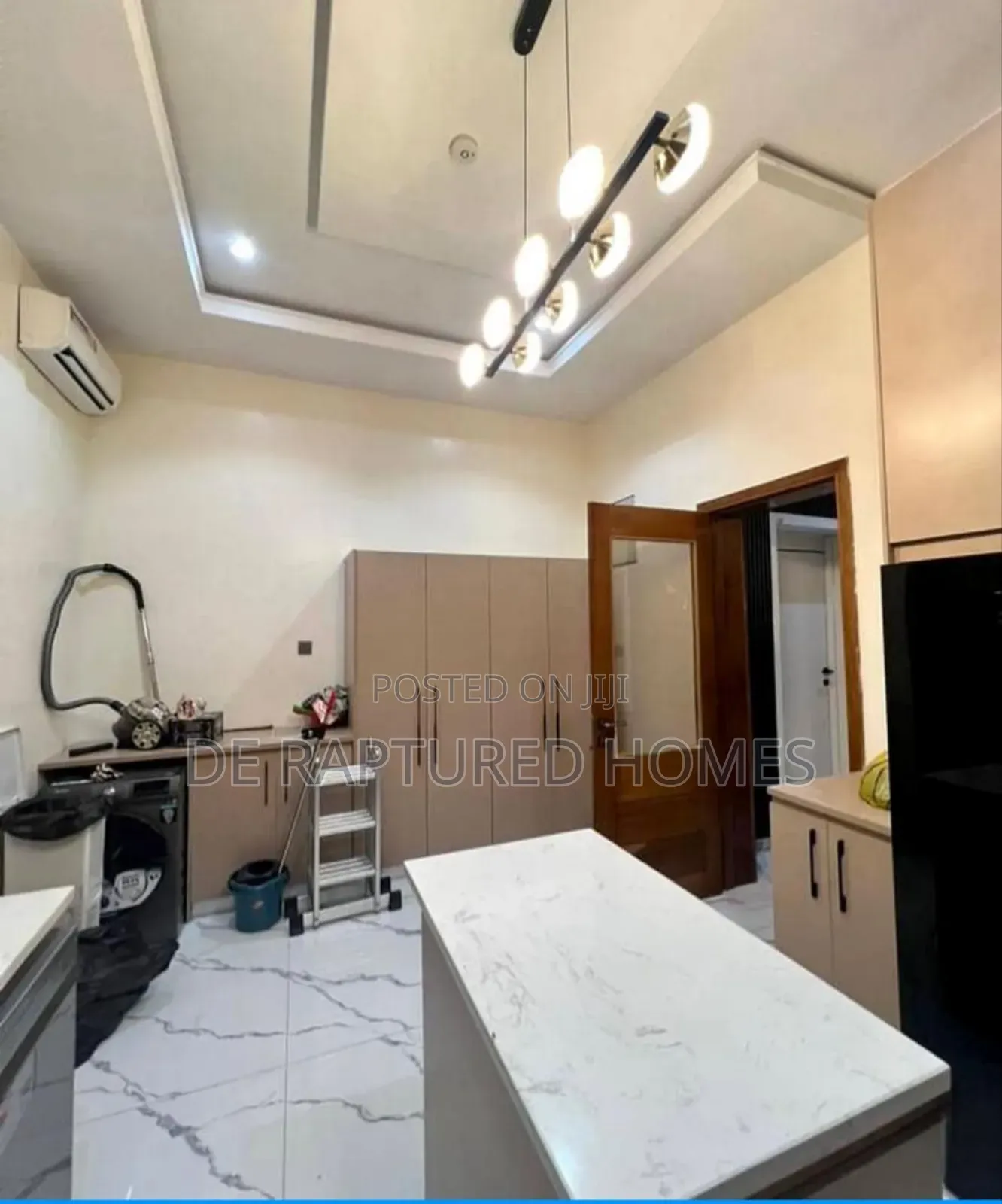 Furnished 4bdrm Duplex in Lekki Phase 1 for sale in Lekki Phase 1