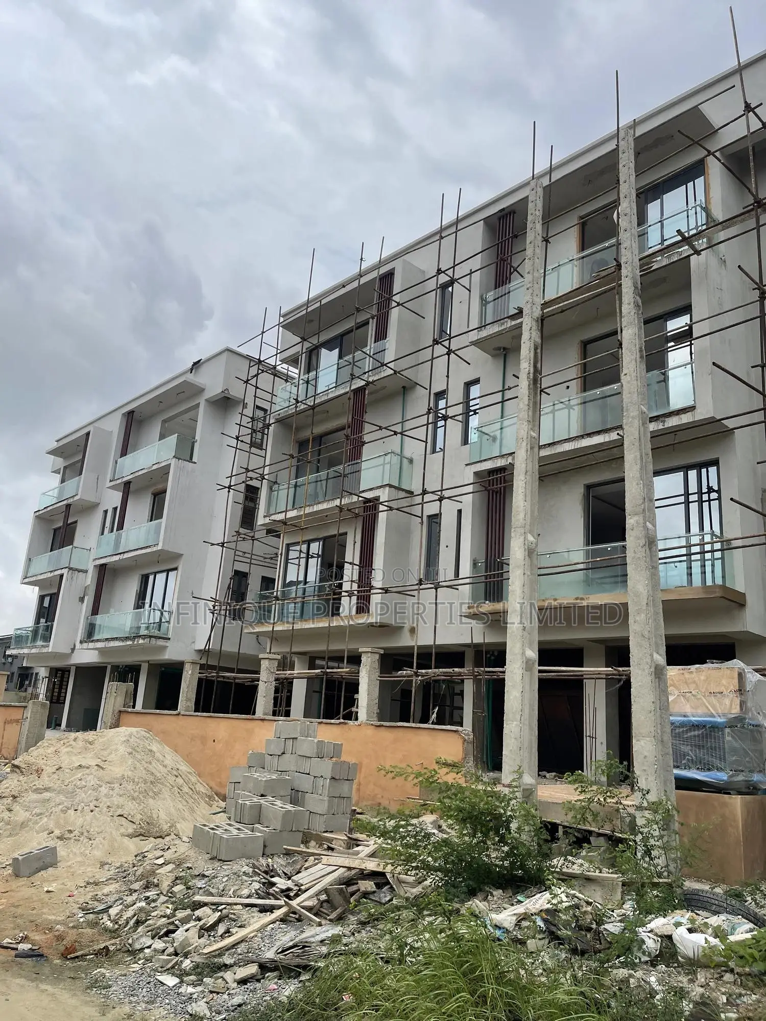 3bdrm Apartment in Lekki Phase 1 for sale in Lekki Phase 1