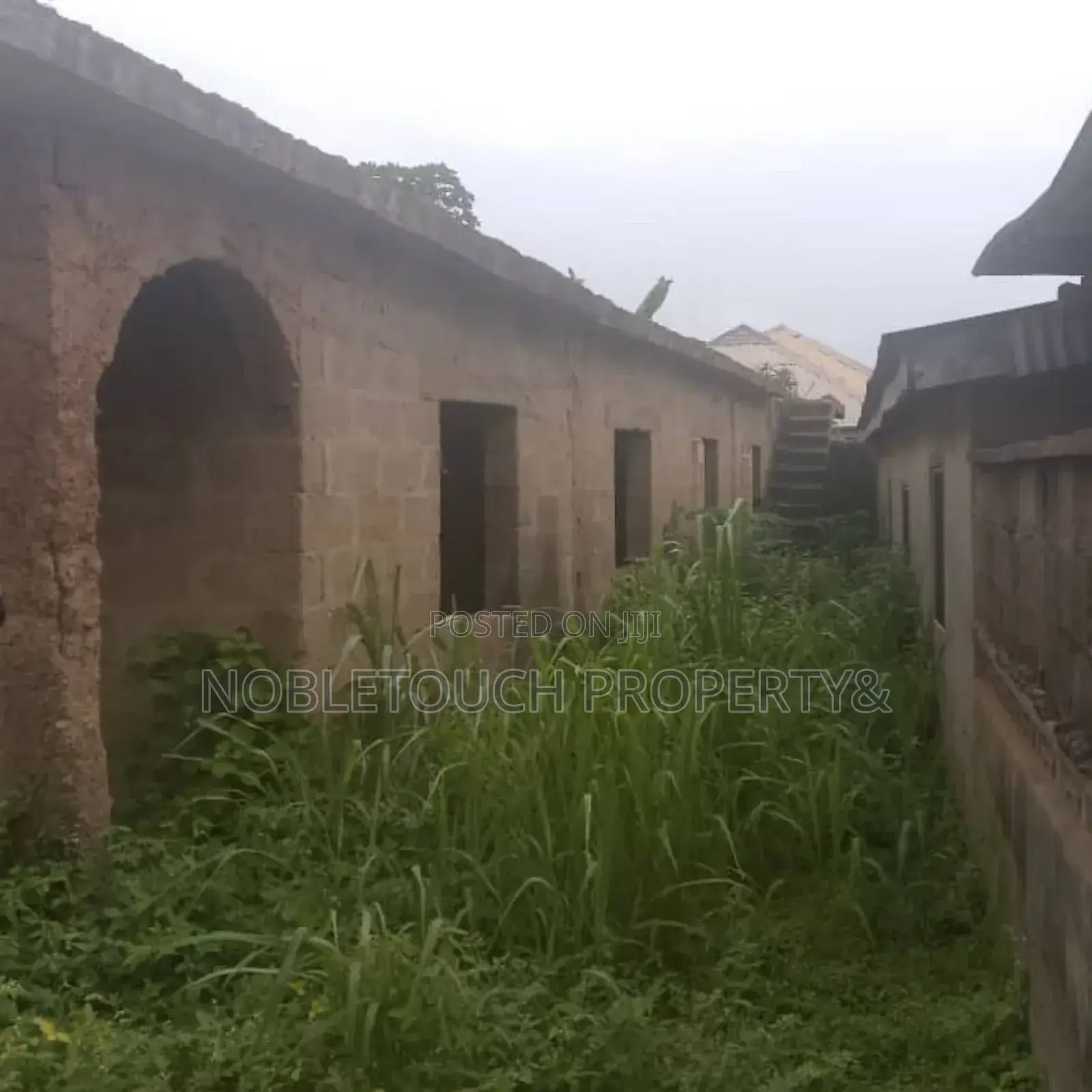 4bdrm Block of Flats in Off Oja Bus Stop Ifo for sale in Ifo