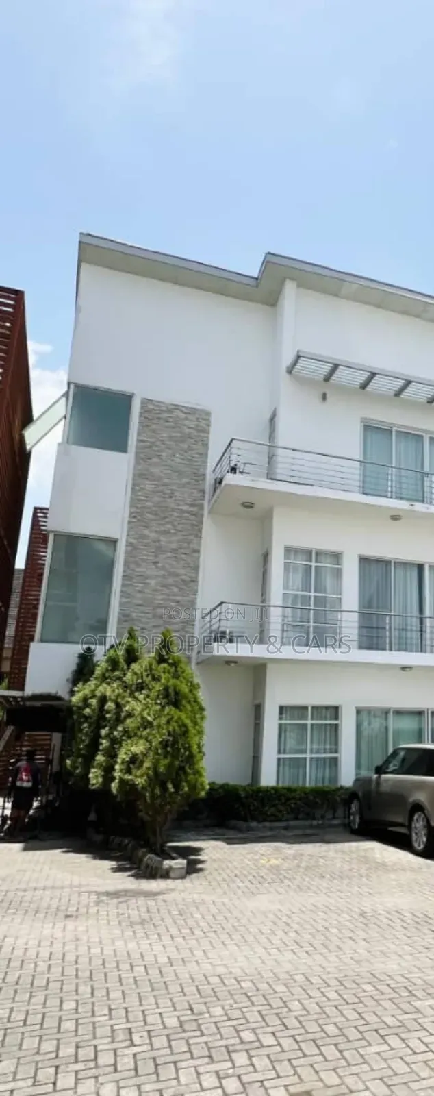 Furnished 3bdrm Apartment in Banana Island for sale in Banana Island