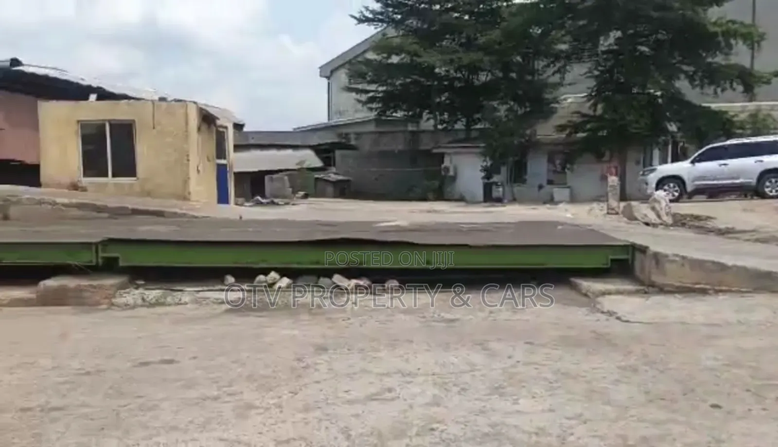 Warehouse at Off Lagos Ibadan Expressway for Sale3 Bay War in Ayetoro