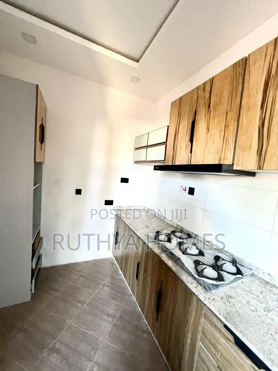 2bdrm Block of Flats in Ivana Estate, Lekki Phase 1 for sale in Lekki Phase 1