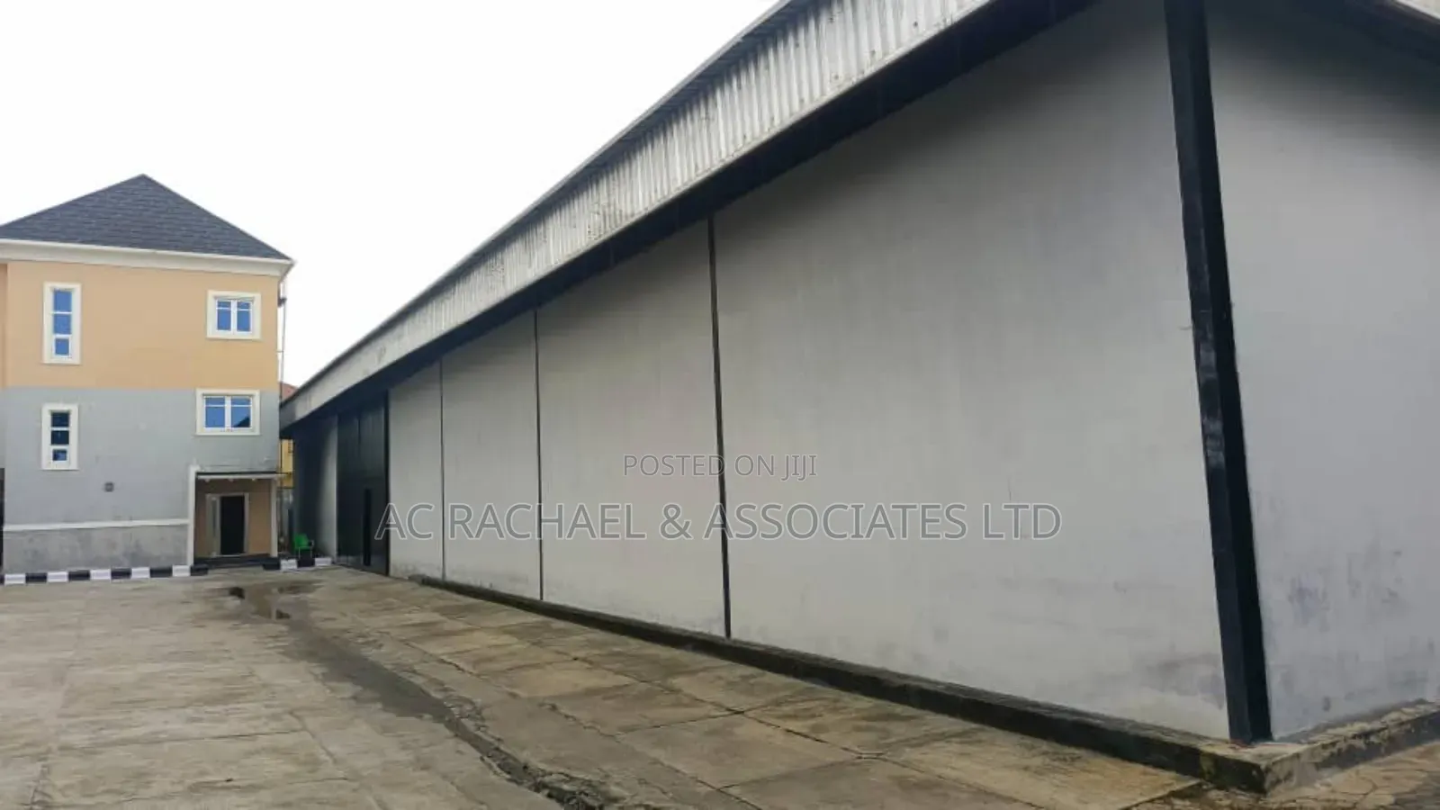 1000sqm Warehouse for Rent at Amuwo Odofin in Amuwo-Odofin