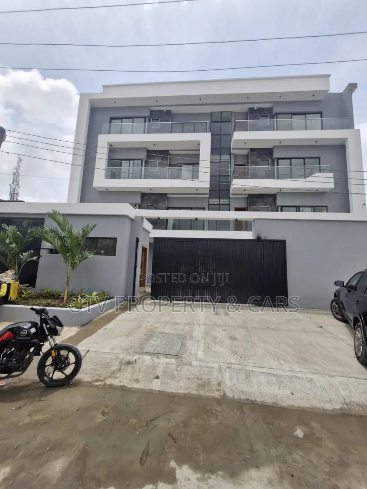 Furnished 3bdrm Apartment in Lekki Phase 1 for sale in Lekki Phase 1