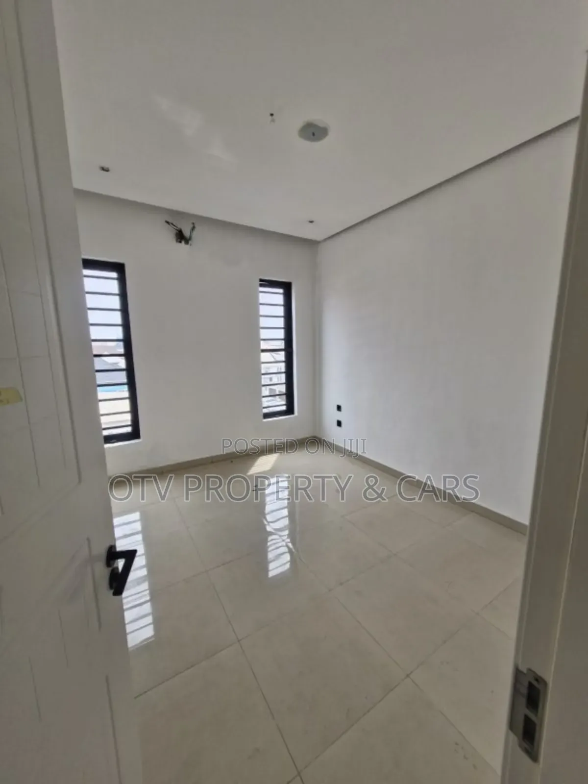 Furnished 3bdrm Apartment in Lekki Phase 1 for sale in Lekki Phase 1