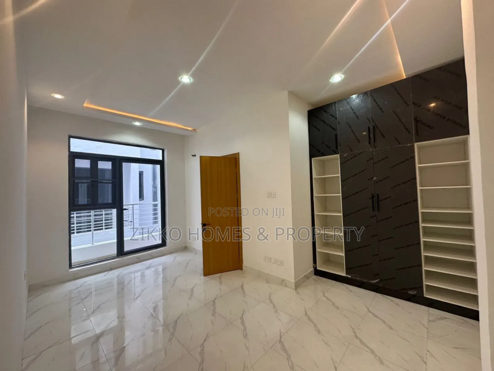4bdrm Townhouse/Terrace in Periwinkle Estate, Lekki Phase 1 for sale in Lekki Phase 1