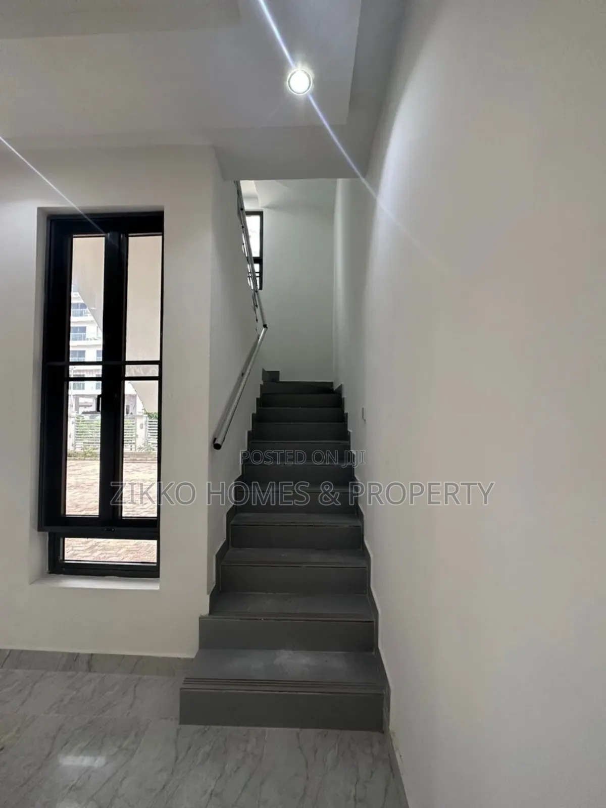 4bdrm Townhouse/Terrace in Periwinkle Estate, Lekki Phase 1 for sale in Lekki Phase 1