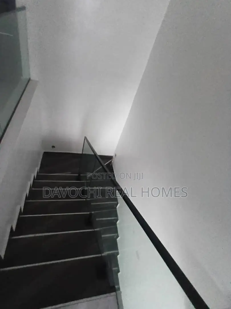 4bdrm Duplex in Shoprite, Monastery, Sangotedo for rent in Sangotedo