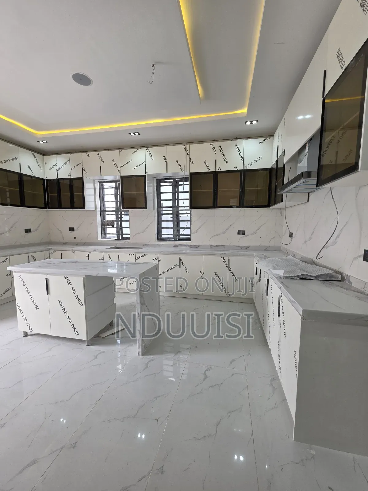 5bdrm Duplex in Ajah for sale in Ajah