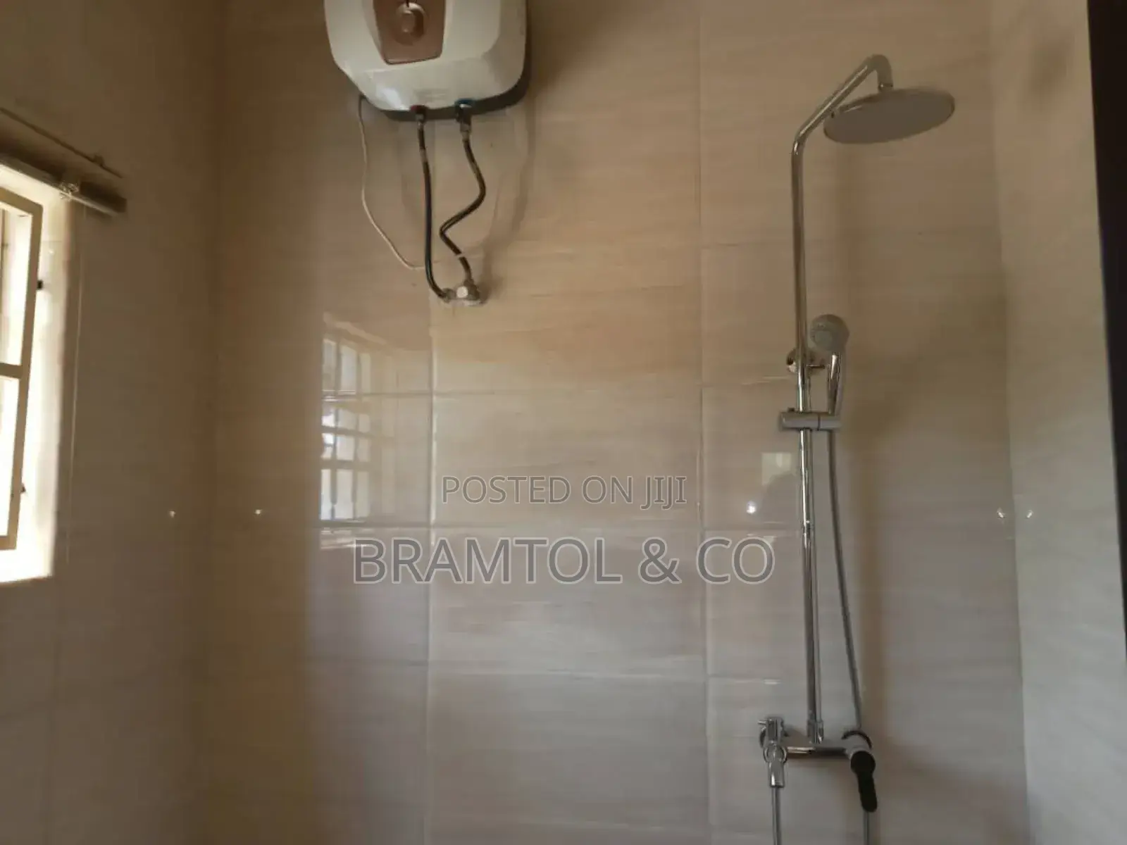 2bdrm Block of Flats in Dape for rent in Dape