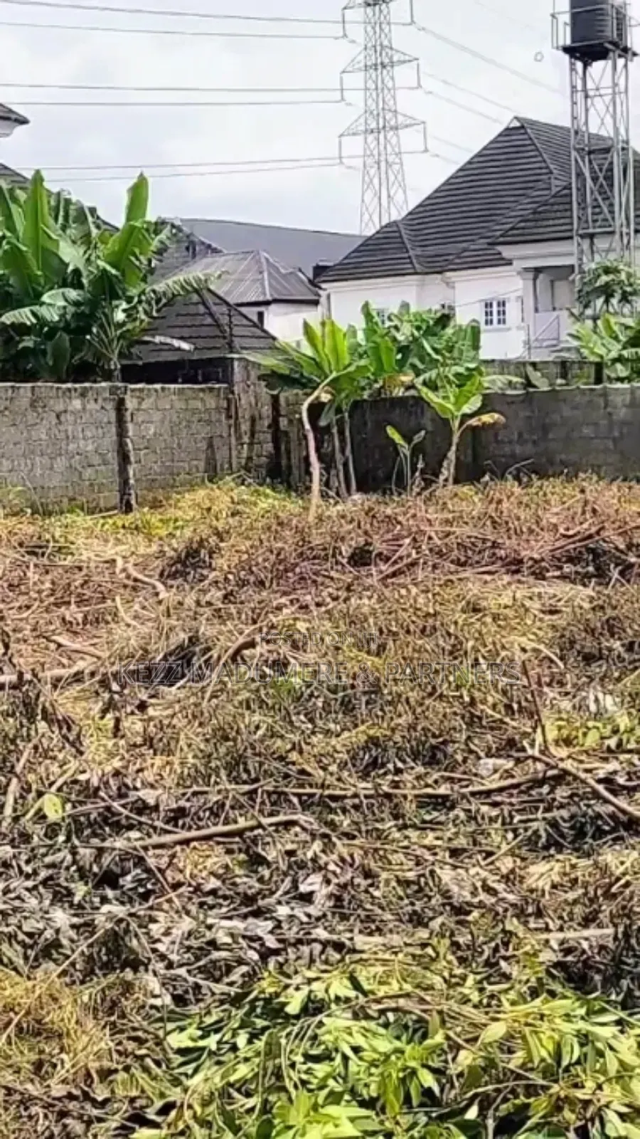 For Sale: 1 Plot at Mandela Estate, 2 Poles Off Sars Road in Rumuahalu