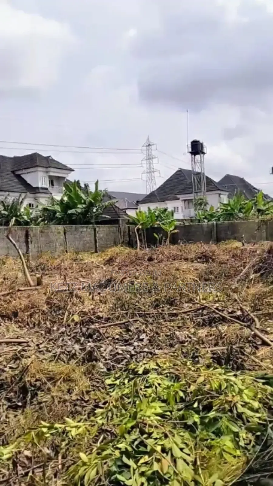 For Sale: 1 Plot at Mandela Estate, 2 Poles Off Sars Road in Rumuahalu