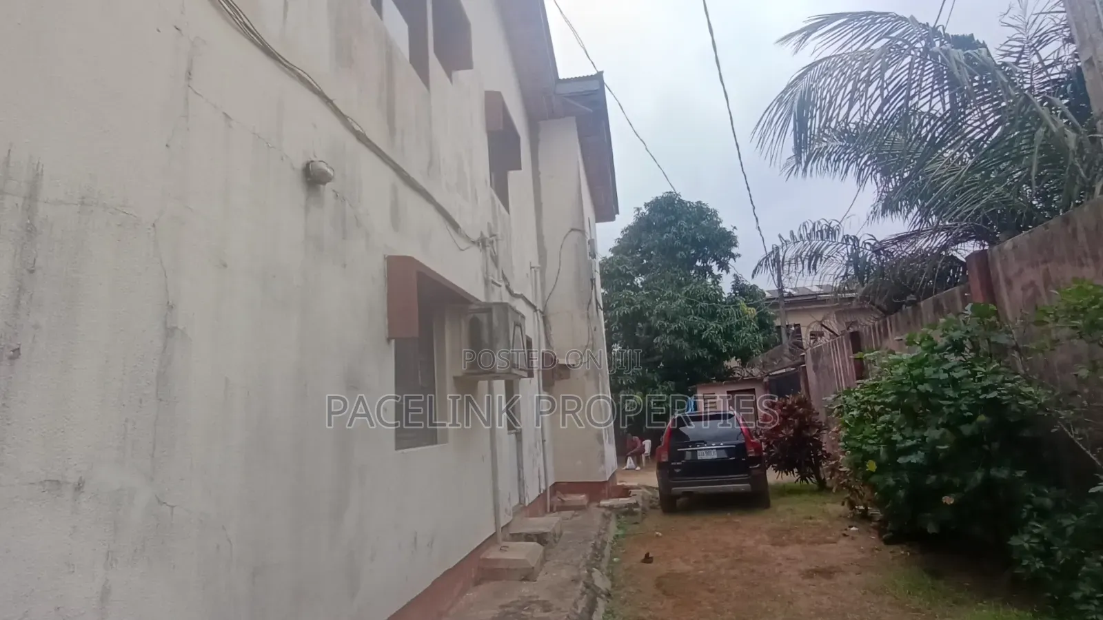 12bdrm Block of Flats in Egbeda for sale in Egbeda