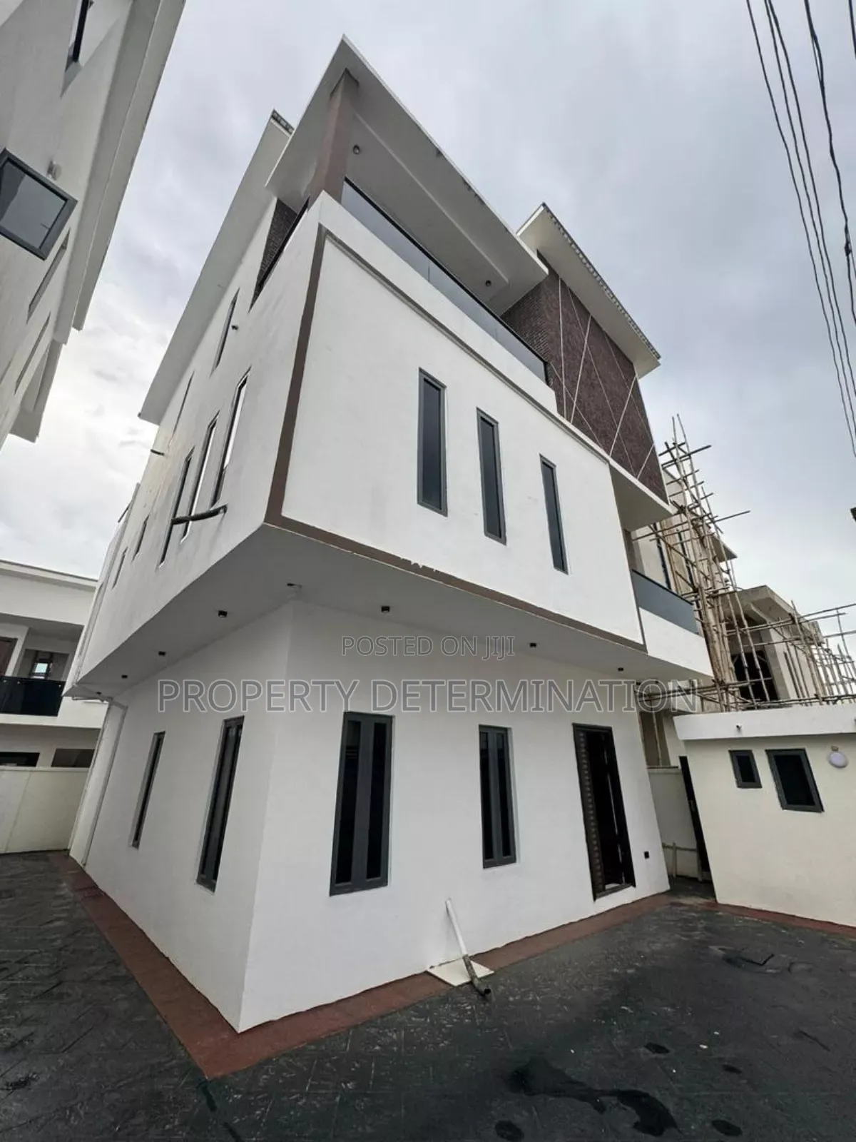 4bdrm Duplex in Magodo Gra for sale in GRA Phase 2 Shangisha
