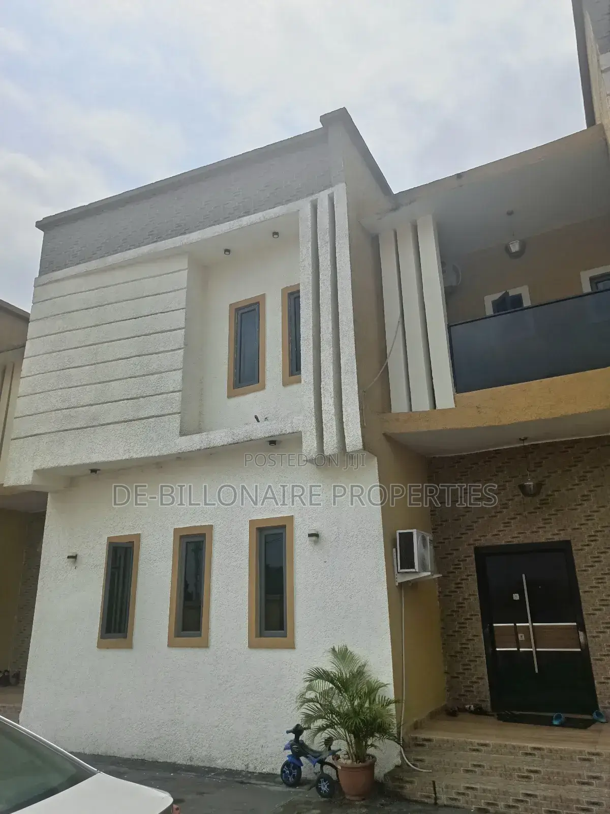 4bdrm Duplex in Prefab, Owerri for sale in Owerri