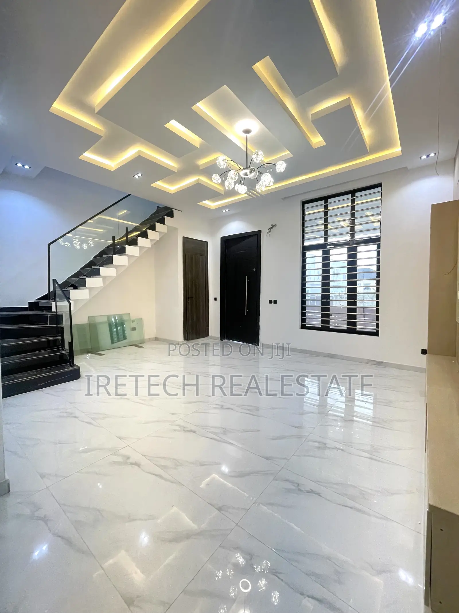 3bdrm Townhouse/Terrace in Ikota Gra Axis, Lekki for Sale in Lekki