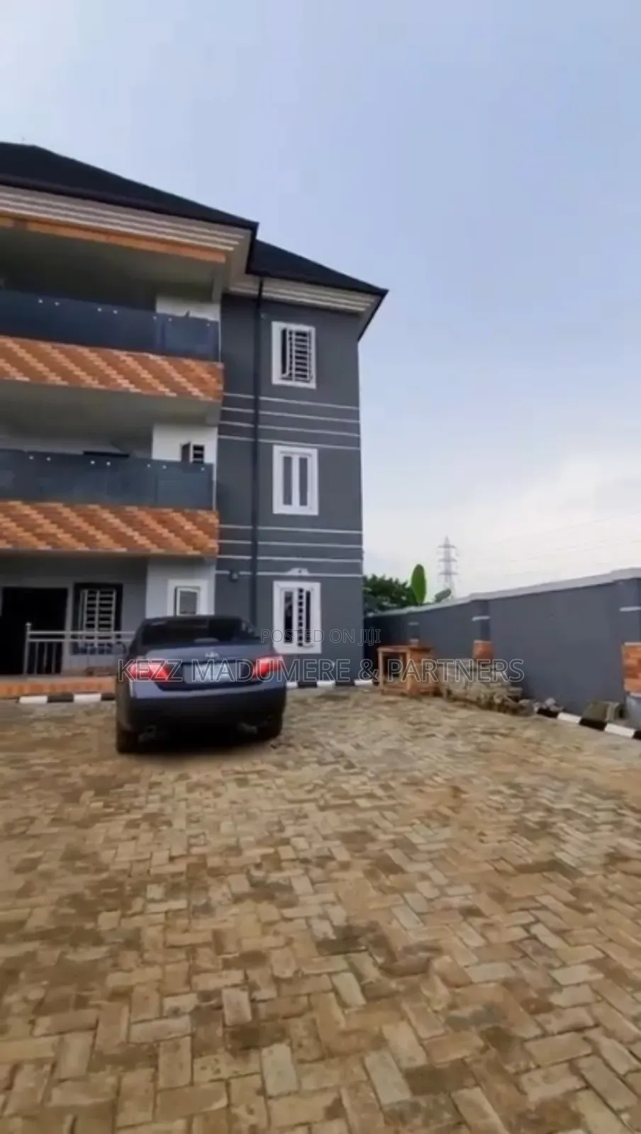 6bdrm Block of Flats in Elelenwo , Port for sale in Elelenwo